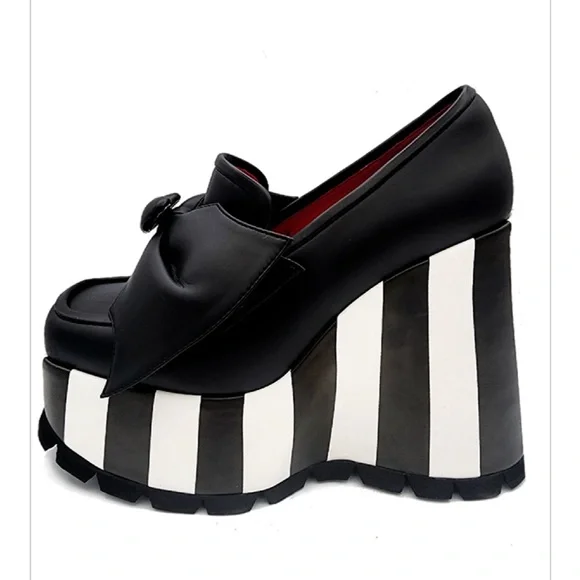 Black and White Platform Loafers - Picture 3 of 4